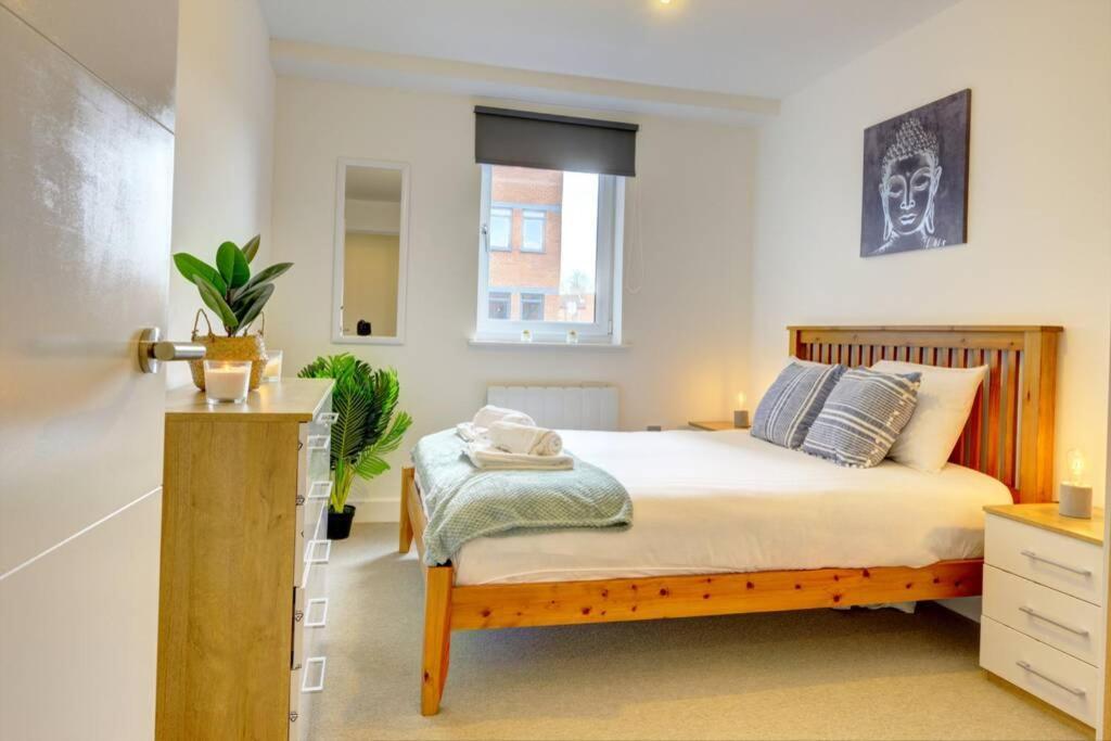 Modern & Stylish 2Br Apartment - Queens House โคเวนทรี ภายนอก รูปภาพ