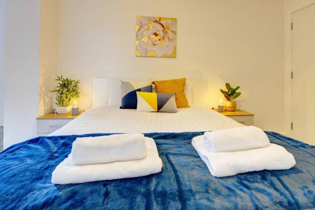 Modern & Stylish 2Br Apartment - Queens House โคเวนทรี ภายนอก รูปภาพ