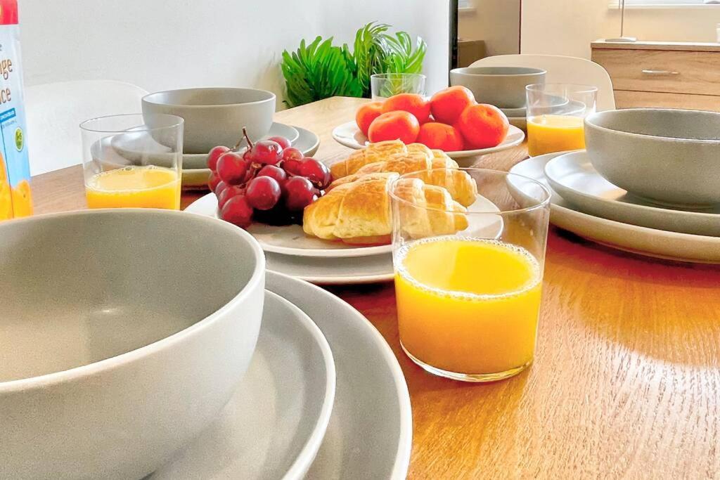 Modern & Stylish 2Br Apartment - Queens House โคเวนทรี ภายนอก รูปภาพ