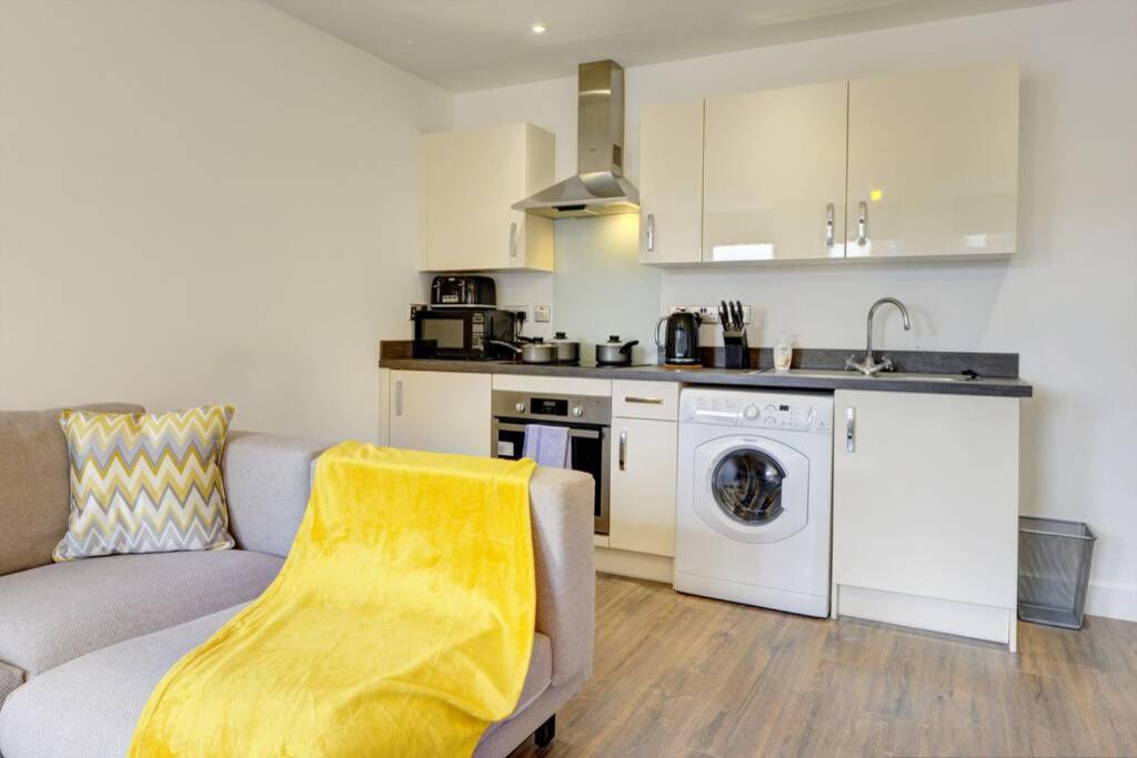 Modern & Stylish 2Br Apartment - Queens House โคเวนทรี ภายนอก รูปภาพ